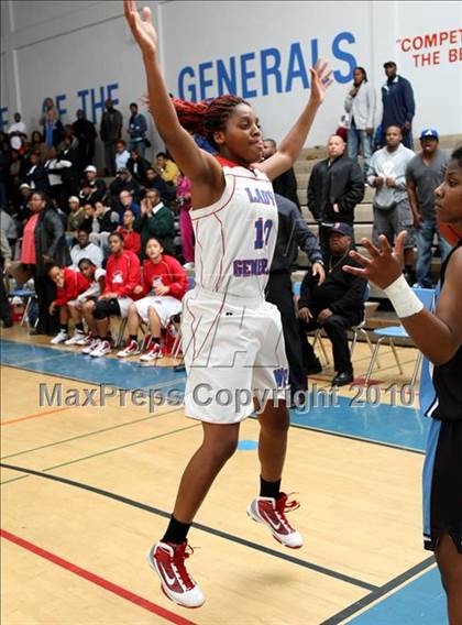 Thumbnail 1 in Washington vs. Carson (CIF LA City Section Playoffs) photogallery.