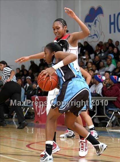Thumbnail 1 in Washington vs. Carson (CIF LA City Section Playoffs) photogallery.