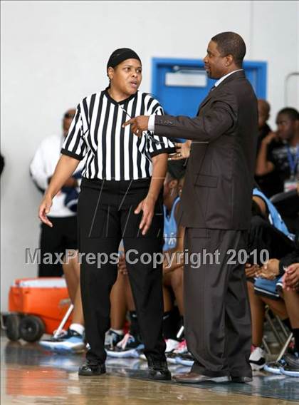 Thumbnail 2 in Washington vs. Carson (CIF LA City Section Playoffs) photogallery.