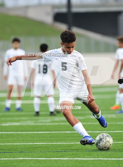 Thumbnail 2 in Tompkins vs. Mayde Creek (UIL 6A Quarterfinal Playoff) photogallery.