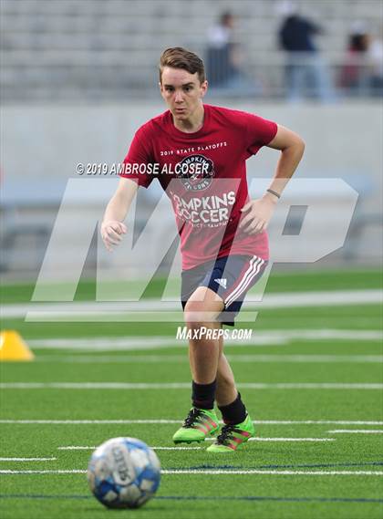 Thumbnail 2 in Tompkins vs. Mayde Creek (UIL 6A Quarterfinal Playoff) photogallery.