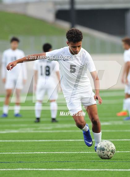 Thumbnail 1 in Tompkins vs. Mayde Creek (UIL 6A Quarterfinal Playoff) photogallery.