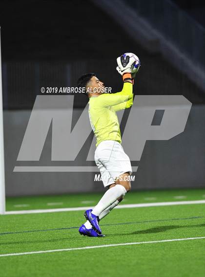 Thumbnail 2 in Tompkins vs. Mayde Creek (UIL 6A Quarterfinal Playoff) photogallery.