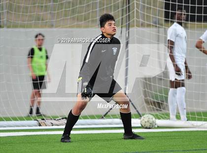 Thumbnail 2 in Tompkins vs. Mayde Creek (UIL 6A Quarterfinal Playoff) photogallery.