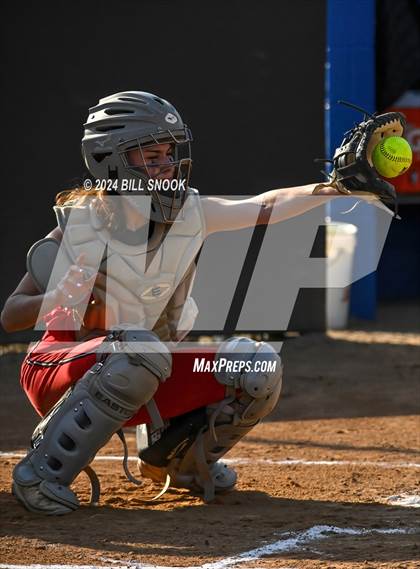 Thumbnail 1 in Reading @ Oley Valley (Scrimmage) photogallery.