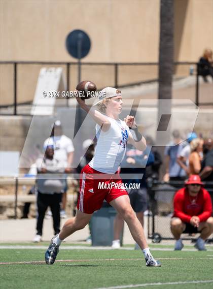 Thumbnail 2 in Holtville vs Christian (SDSU 7 on 7 Tournament) photogallery.