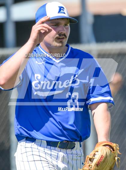 Thumbnail 1 in La Junta vs. Emmett (Coach Bob National Invitational) photogallery.