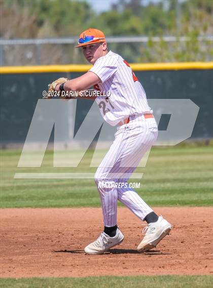 Thumbnail 3 in La Junta vs. Emmett (Coach Bob National Invitational) photogallery.