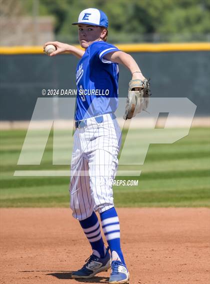 Thumbnail 2 in La Junta vs. Emmett (Coach Bob National Invitational) photogallery.