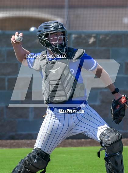 Thumbnail 1 in La Junta vs. Emmett (Coach Bob National Invitational) photogallery.