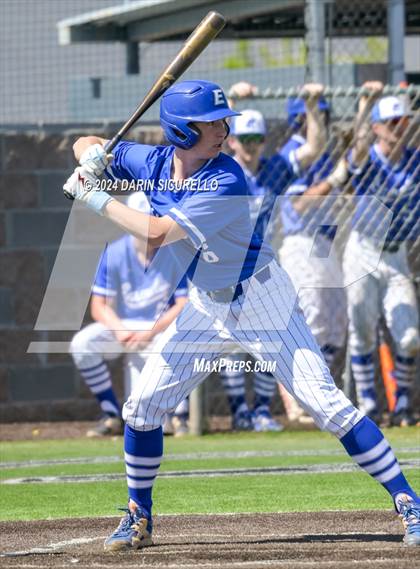 Thumbnail 2 in La Junta vs. Emmett (Coach Bob National Invitational) photogallery.
