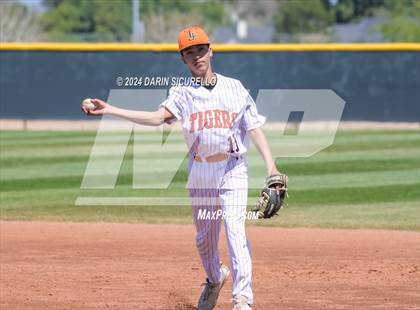 Thumbnail 3 in La Junta vs. Emmett (Coach Bob National Invitational) photogallery.
