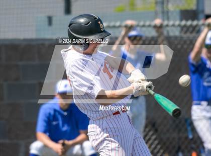 Thumbnail 1 in La Junta vs. Emmett (Coach Bob National Invitational) photogallery.