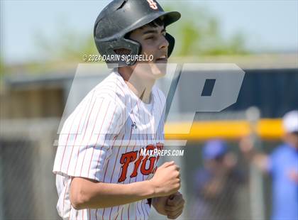 Thumbnail 3 in La Junta vs. Emmett (Coach Bob National Invitational) photogallery.