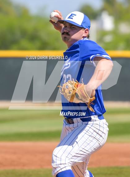 Thumbnail 1 in La Junta vs. Emmett (Coach Bob National Invitational) photogallery.