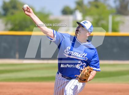 Thumbnail 3 in La Junta vs. Emmett (Coach Bob National Invitational) photogallery.
