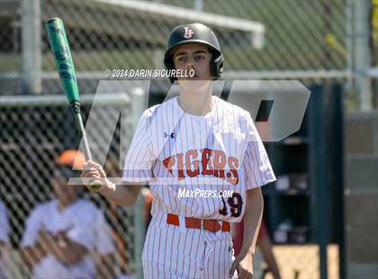 Thumbnail 1 in La Junta vs. Emmett (Coach Bob National Invitational) photogallery.