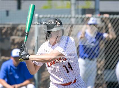 Thumbnail 2 in La Junta vs. Emmett (Coach Bob National Invitational) photogallery.