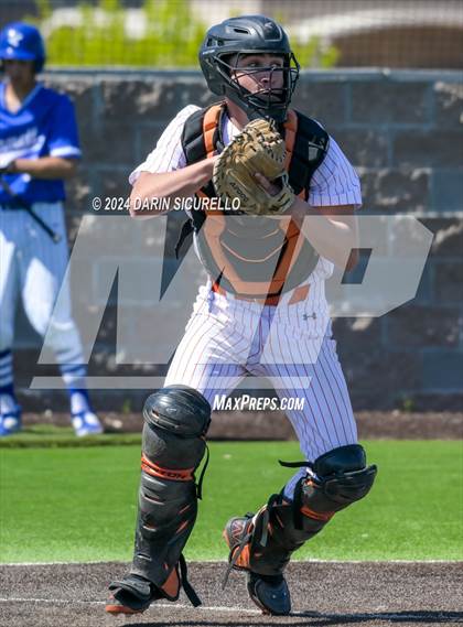 Thumbnail 1 in La Junta vs. Emmett (Coach Bob National Invitational) photogallery.