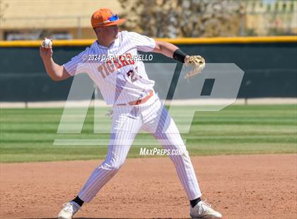 Thumbnail 1 in La Junta vs. Emmett (Coach Bob National Invitational) photogallery.