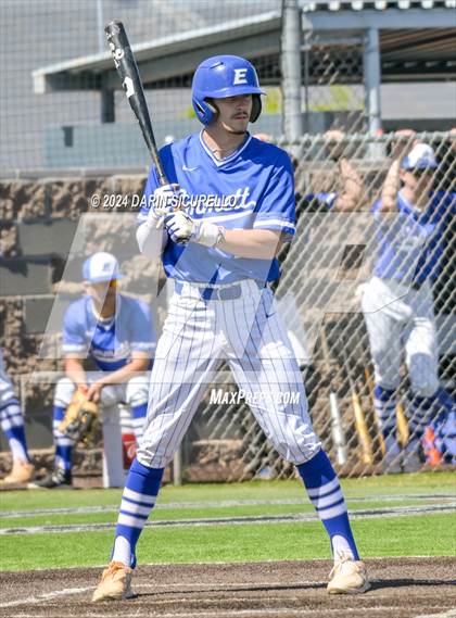 Thumbnail 2 in La Junta vs. Emmett (Coach Bob National Invitational) photogallery.