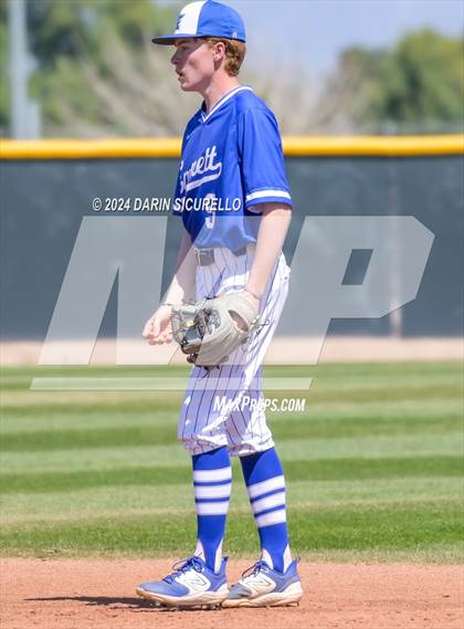 Thumbnail 1 in La Junta vs. Emmett (Coach Bob National Invitational) photogallery.