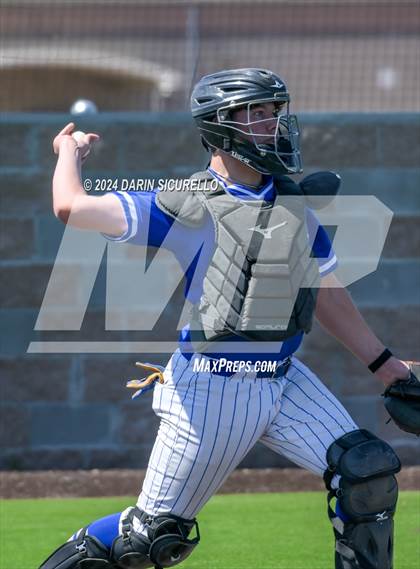 Thumbnail 1 in La Junta vs. Emmett (Coach Bob National Invitational) photogallery.