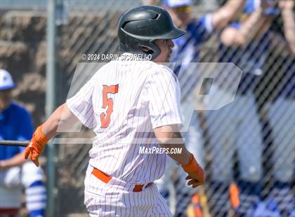 Thumbnail 1 in La Junta vs. Emmett (Coach Bob National Invitational) photogallery.