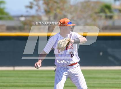 Thumbnail 1 in La Junta vs. Emmett (Coach Bob National Invitational) photogallery.