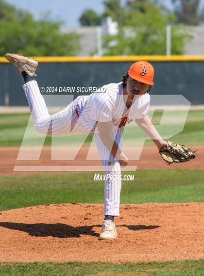 Thumbnail 1 in La Junta vs. Emmett (Coach Bob National Invitational) photogallery.
