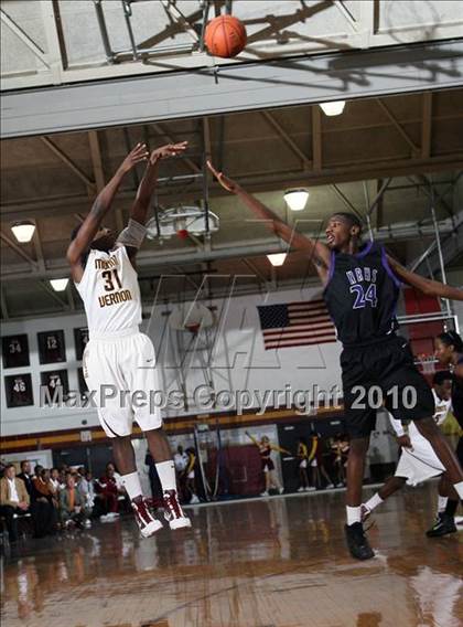 Thumbnail 1 in New Rochelle @ Mt. Vernon photogallery.
