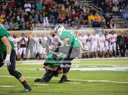 Thumbnail 1 in Trinity vs. Carroll (UIL 6A Regional Playoff) photogallery.