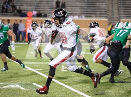 Thumbnail 3 in Trinity vs. Carroll (UIL 6A Regional Playoff) photogallery.