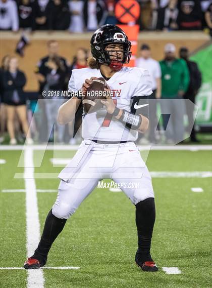 Thumbnail 1 in Trinity vs. Carroll (UIL 6A Regional Playoff) photogallery.