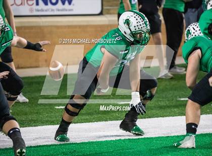 Thumbnail 2 in Trinity vs. Carroll (UIL 6A Regional Playoff) photogallery.