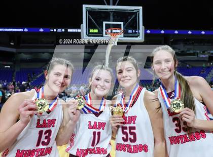 Thumbnail 3 in Martins Mill vs. Nocona (UIL 2A Basketball Final Medal Ceremony) photogallery.