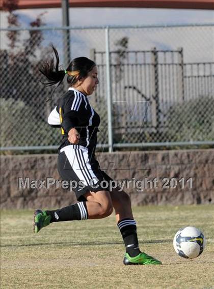 Thumbnail 1 in Green Valley vs. Clark (Las Vegas Kickoff) photogallery.