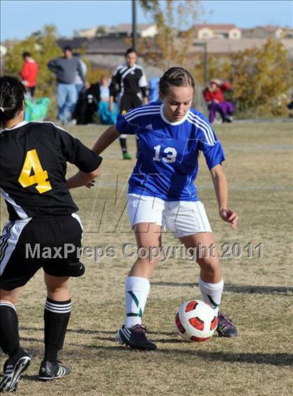 Thumbnail 3 in Green Valley vs. Clark (Las Vegas Kickoff) photogallery.