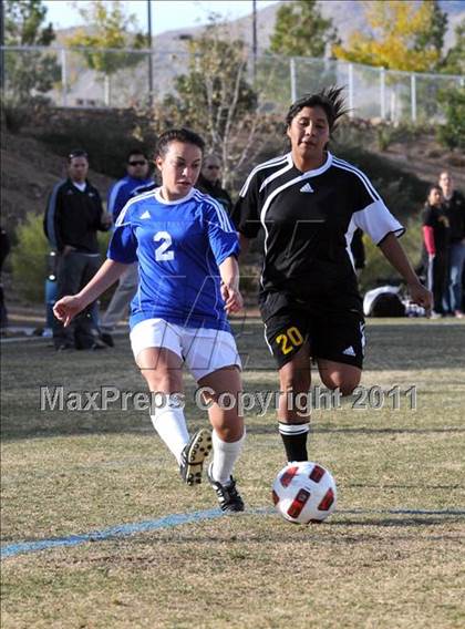 Thumbnail 2 in Green Valley vs. Clark (Las Vegas Kickoff) photogallery.