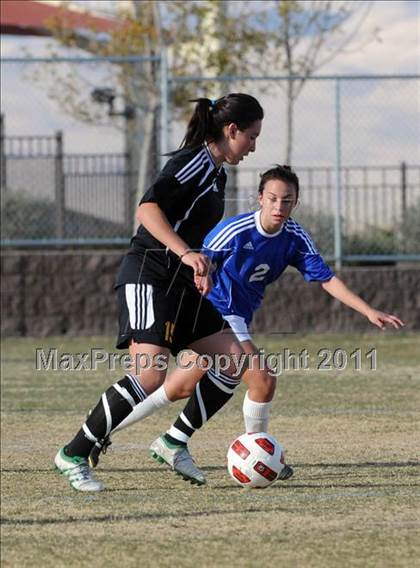 Thumbnail 3 in Green Valley vs. Clark (Las Vegas Kickoff) photogallery.