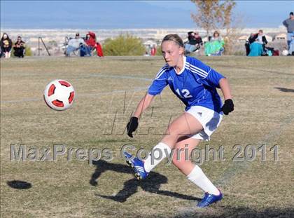 Thumbnail 3 in Green Valley vs. Clark (Las Vegas Kickoff) photogallery.