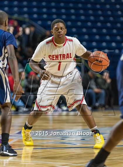 Thumbnail 2 in Hillhouse vs Bridgeport Central (MLK Classic) photogallery.