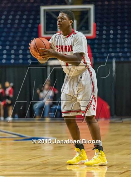 Thumbnail 1 in Hillhouse vs Bridgeport Central (MLK Classic) photogallery.