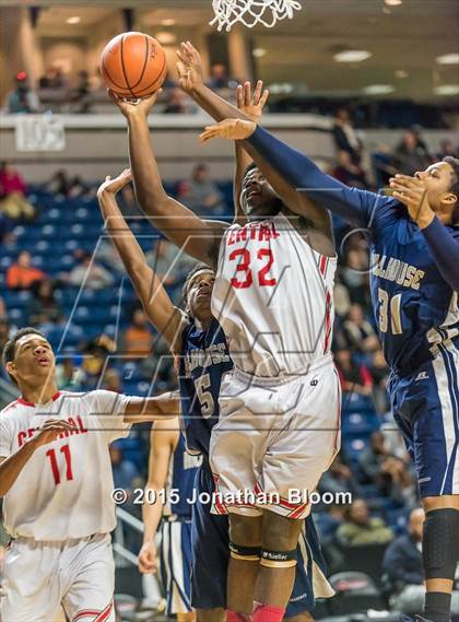 Thumbnail 3 in Hillhouse vs Bridgeport Central (MLK Classic) photogallery.