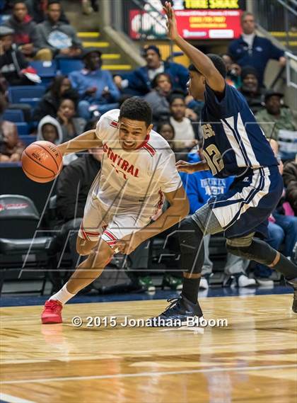Thumbnail 1 in Hillhouse vs Bridgeport Central (MLK Classic) photogallery.