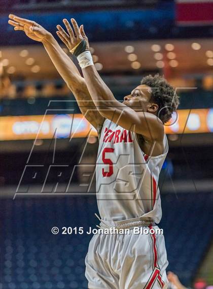 Thumbnail 2 in Hillhouse vs Bridgeport Central (MLK Classic) photogallery.
