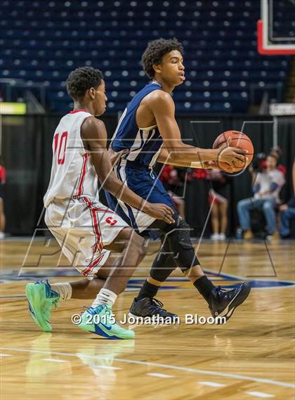 Thumbnail 2 in Hillhouse vs Bridgeport Central (MLK Classic) photogallery.