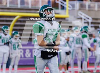 Thumbnail 1 in Bayport-Blue Point vs. Seaford (NYSPHSAA Division IV Final) photogallery.
