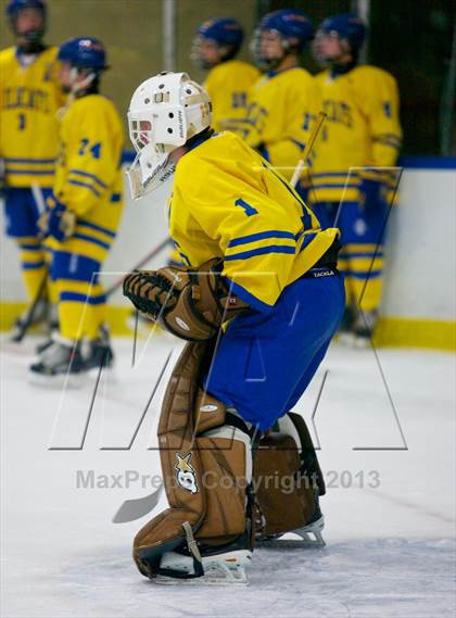 Thumbnail 3 in West Genesee vs Fayetteville-Manlius photogallery.