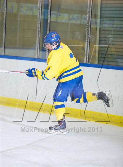 Thumbnail 1 in West Genesee vs Fayetteville-Manlius photogallery.